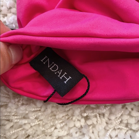 Indah hot pink (bow style) bikini top - Picture 3 of 4